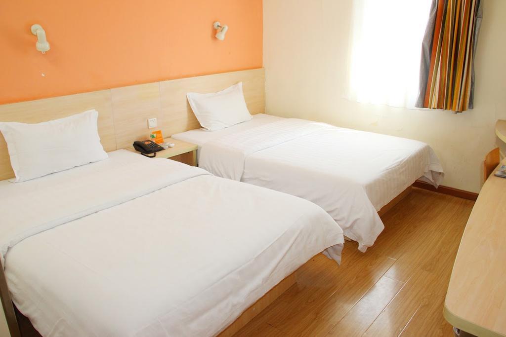 7Days Inn Haikou Hong Kong City מראה חיצוני תמונה