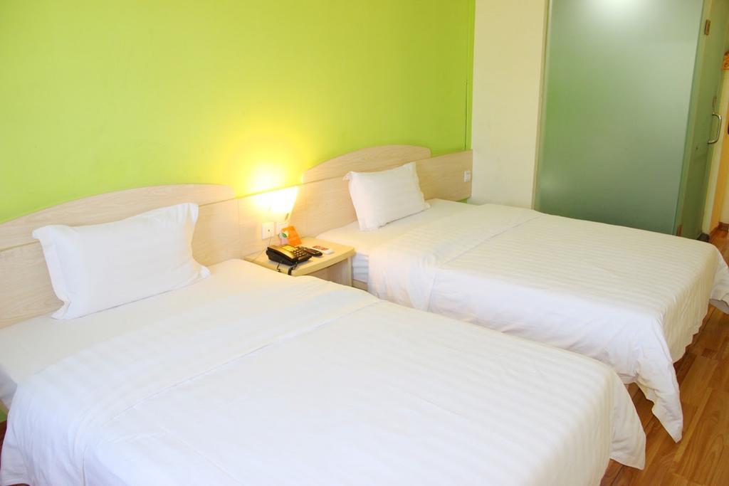 7Days Inn Haikou Hong Kong City מראה חיצוני תמונה