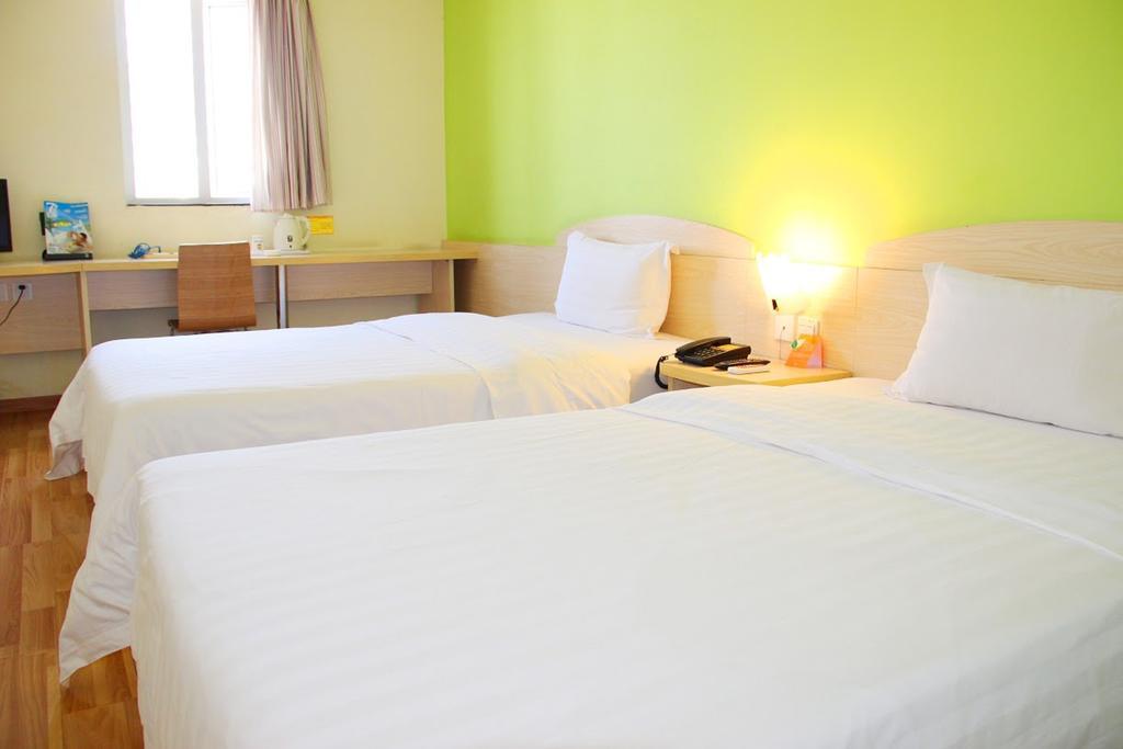 7Days Inn Haikou Hong Kong City מראה חיצוני תמונה